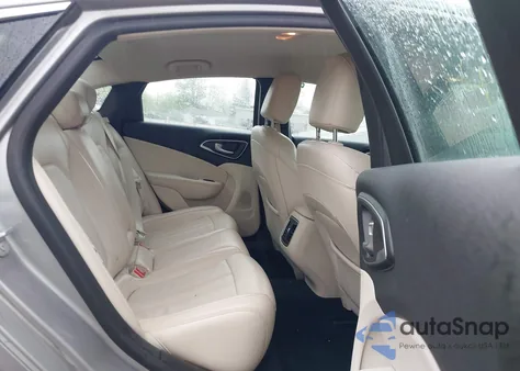 2015 Chrysler 200 C из США, поврежденный, VIN 1C3CCCCB6FN742566